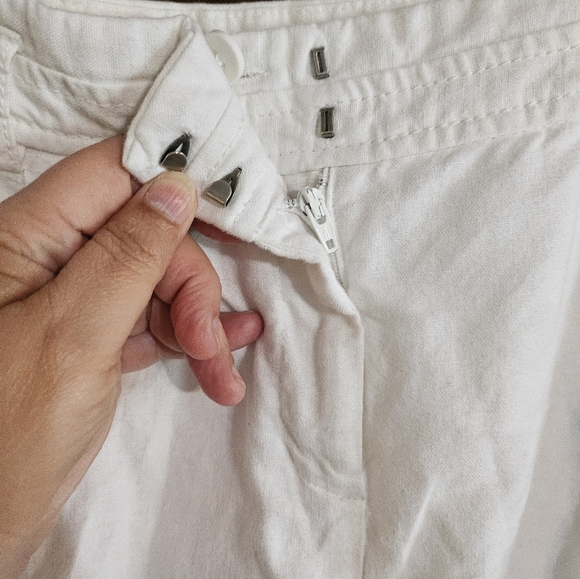 Express Linen Roll hem shorts White Size 12 - Picture 5 of 9